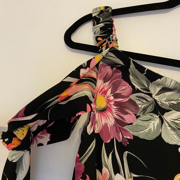 NWOT Topshop floral off the shoulder top - Picture 6 of 7